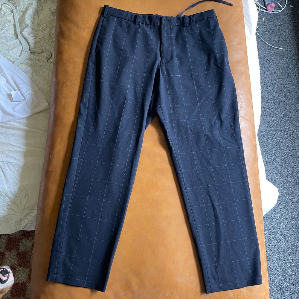 UNIQLO Drawstring Slacks